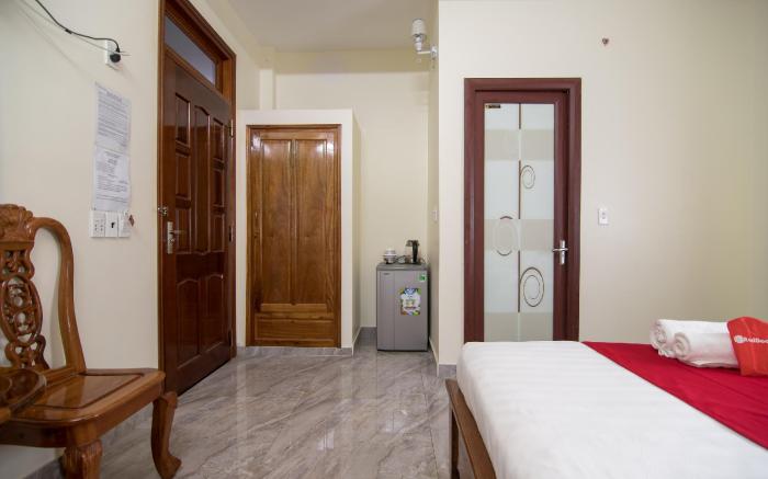 RedDoorz Plus near Nguyen Trai Street