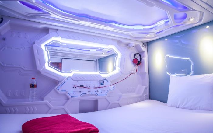 JakPod Capsule Hotel