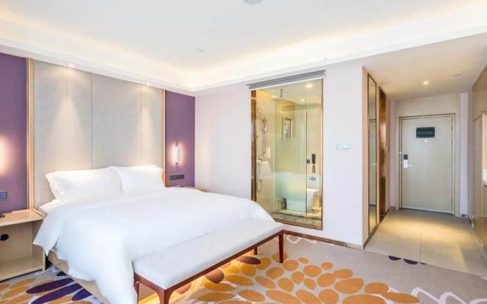 Lavande Hotel Luzhou High-Speed Railway Station Southwest Trading Market