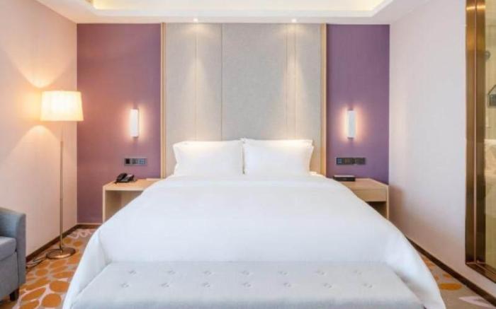 Lavande Hotel Luzhou High-Speed Railway Station Southwest Trading Market