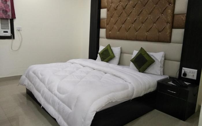 Hotel Vishesh Continental