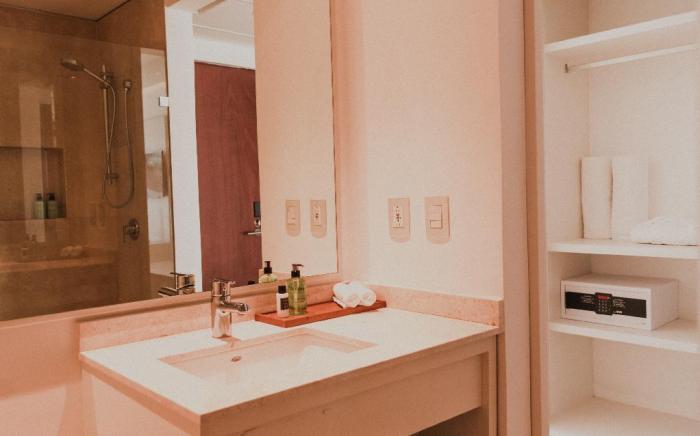 Antera Hotel & Residences