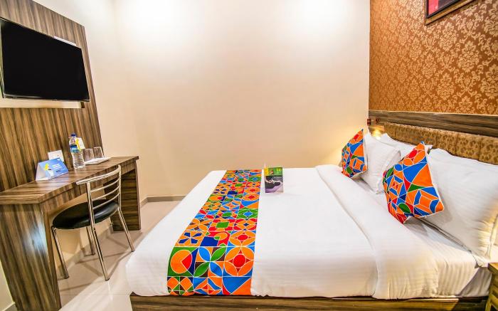 FabExpress Orange Suites - Nr. Mumbai International Airport