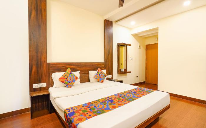 FabHotel Royal Wood Premier - Domlur