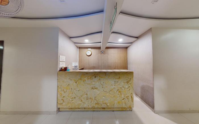 FabHotel Embassy Park