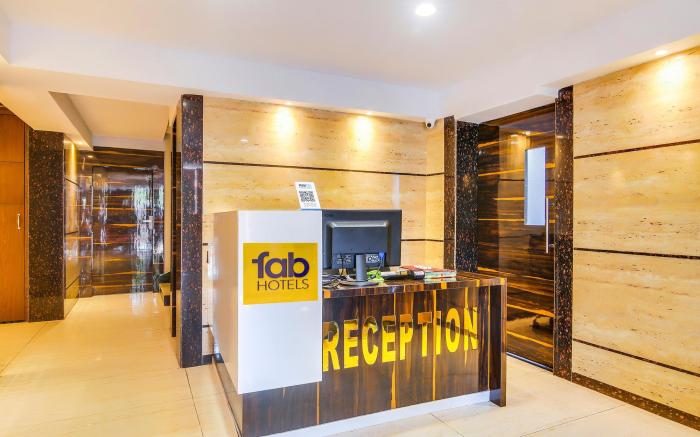 FabHotel Luxor - Nr. Acropolis Mall