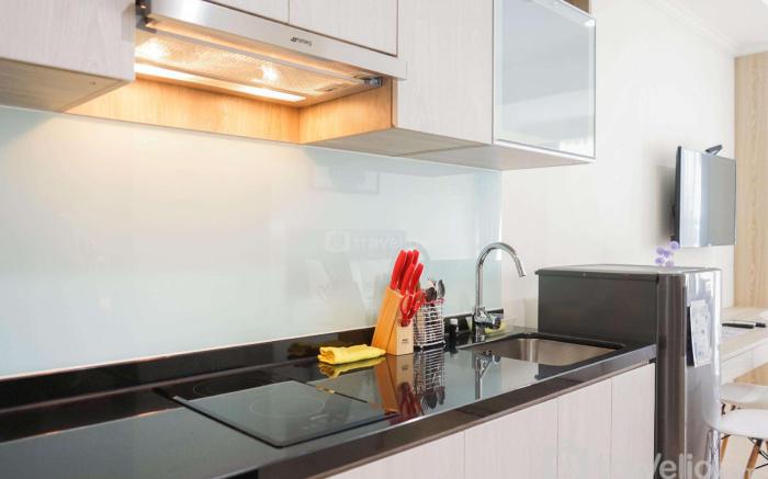 New Furnished Studio Apt @Menteng Park By Travelio