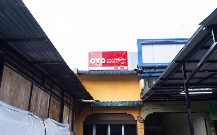 OYO 1733 Pocut Residence Syaria