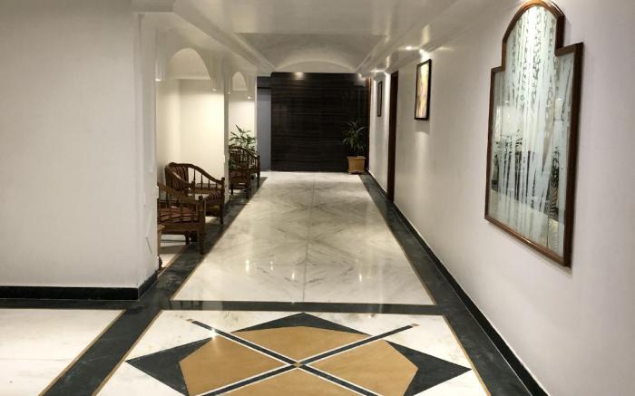 Hotel Lawrence