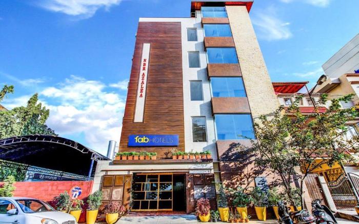 Hotel 12 Degree's West