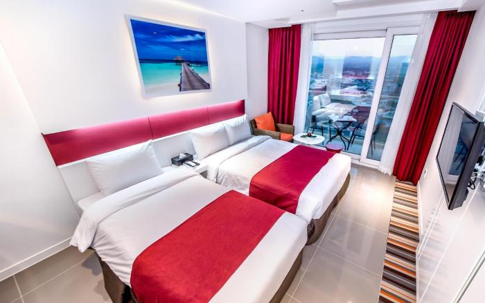 Aimi Jeju Beach Hotel Hamdeok W