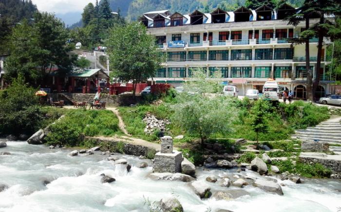 Hotel Satkar Residency Manali - River Side