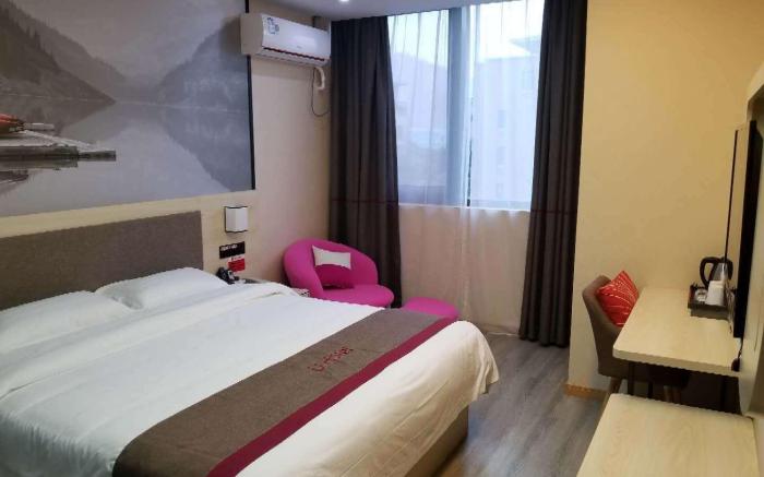 Thank Inn Hotel Shanghai Jiading District Baoli Wuyuehua Square