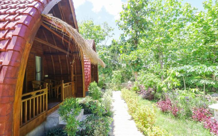 Bougainvillea Bungalow