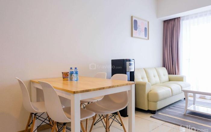 Luxurious Elegant 2BR M-Town Signature By Travelio