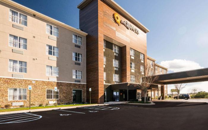 La Quinta Inn & Suites by Wyndham Montgomery