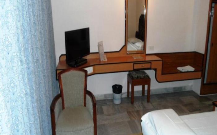 Hotel Sindhuri Park