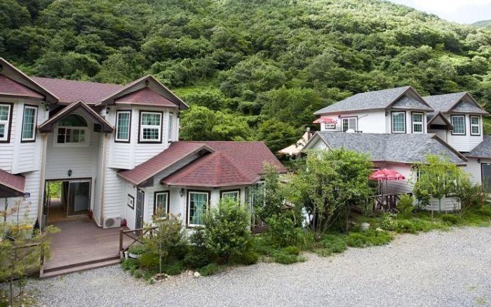 Miryang Iris Pension