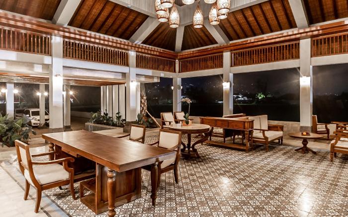 Lovina Beach Club and Resort