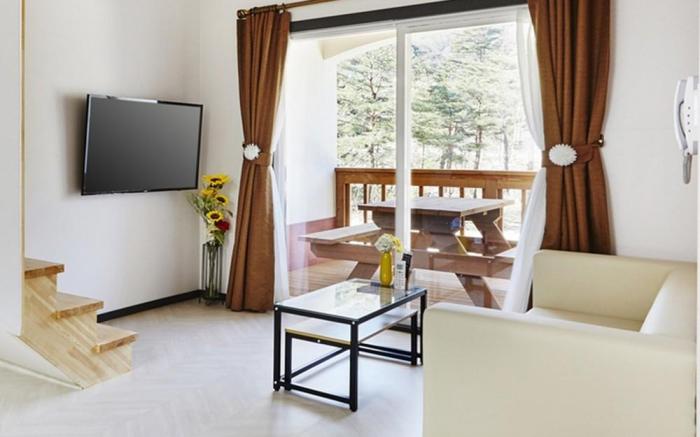 Gangneung Refreshing Pension Odaesan