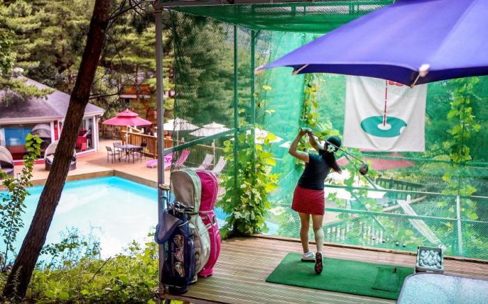 Couple stars in Forest