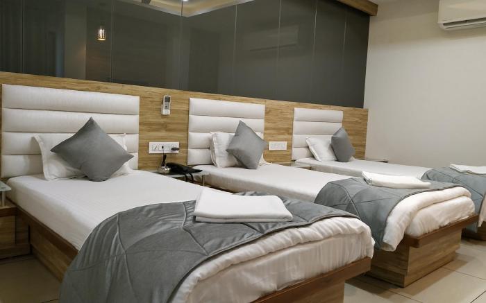 Hotel Satkar Chhatral