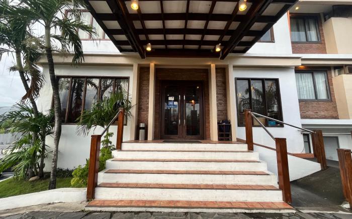 Mango Valley Hotel