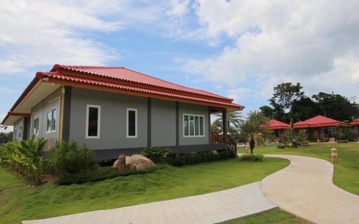 Lanta Lapaya Resort