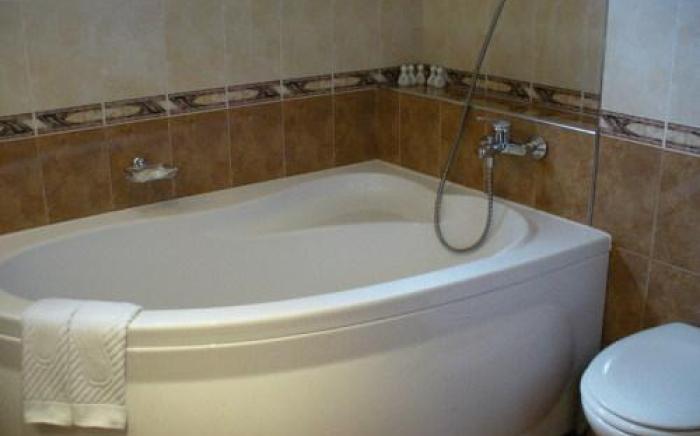 Triada Hotel