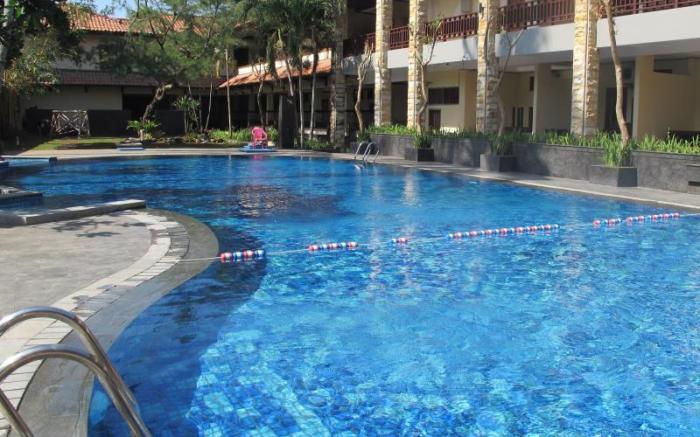 Surya Kencana Seaside Hotel