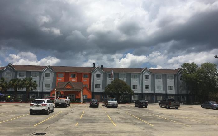 Trident Inn and Suites 