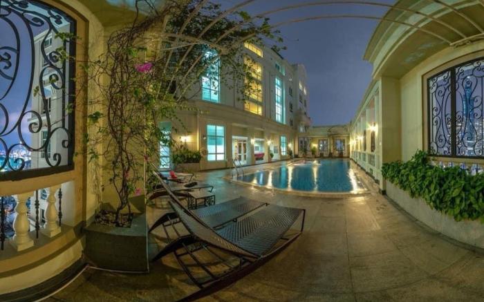 THE MANOR 2 STUDIO APT FREE ROOFTOP POOL 