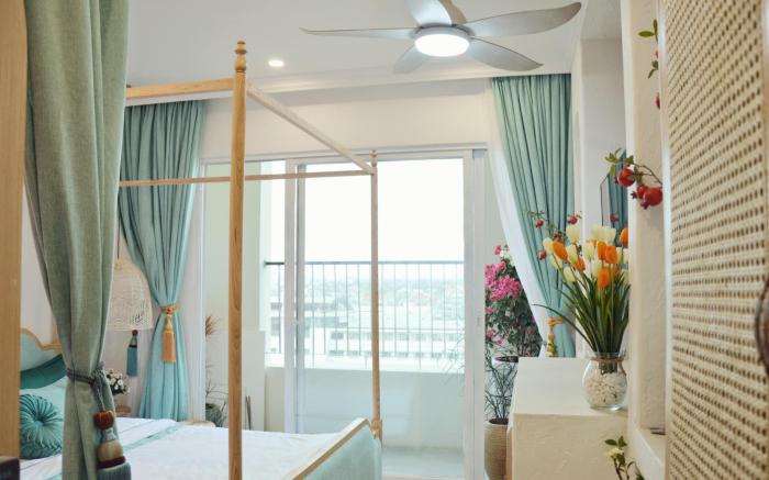 Hue Crown Boutique Hotel