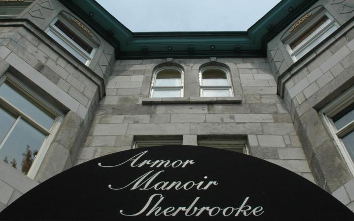 Manoir Sherbrooke Hotels