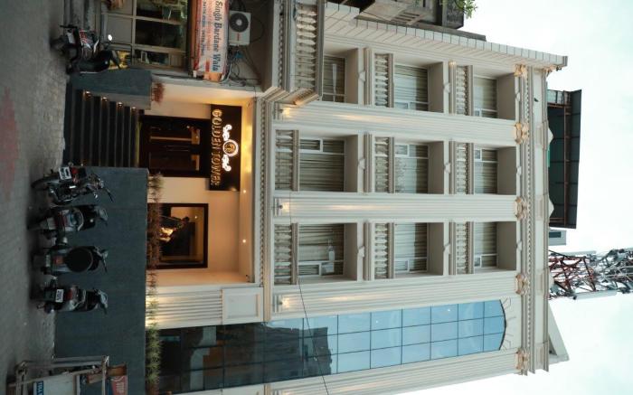 Hotel Golden Tower