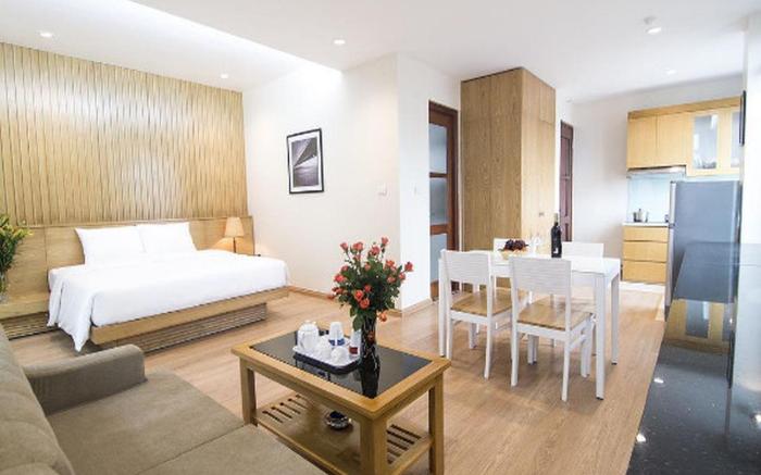 Canary Hotel & Apartment