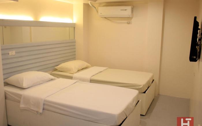 Hometown Hotel Bacolod