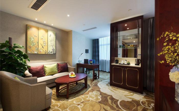 Yiwu Zhonglian Kaixin Hotel
