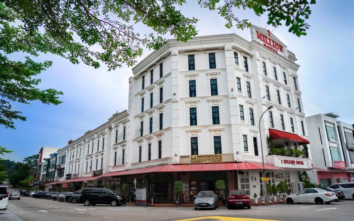 1 Million Hotel
