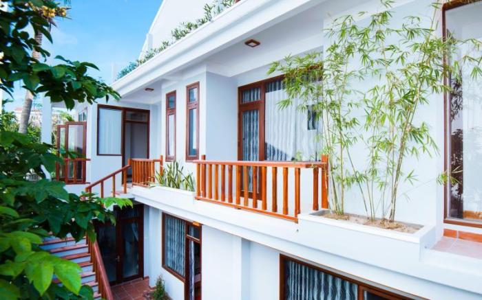 Riverside Plum Garden Homestay
