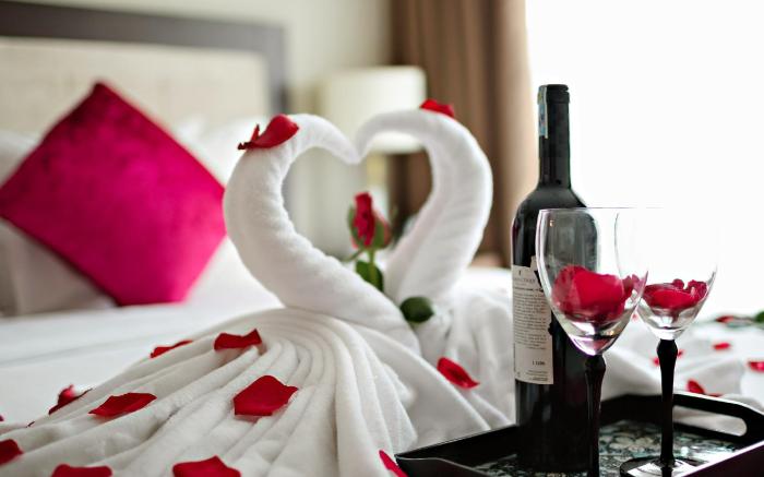 Golden Moon Suite Hotel