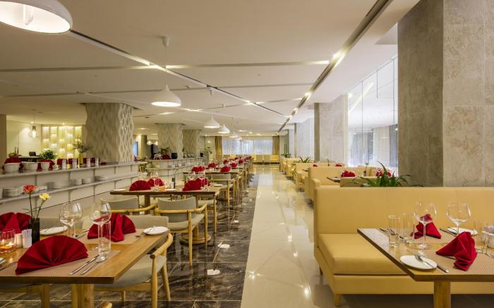 Diamond Bay Hotel