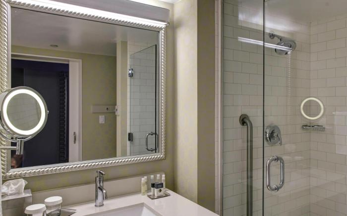 DoubleTree by Hilton Biloxi