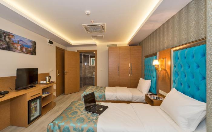Grand Palace Hotel