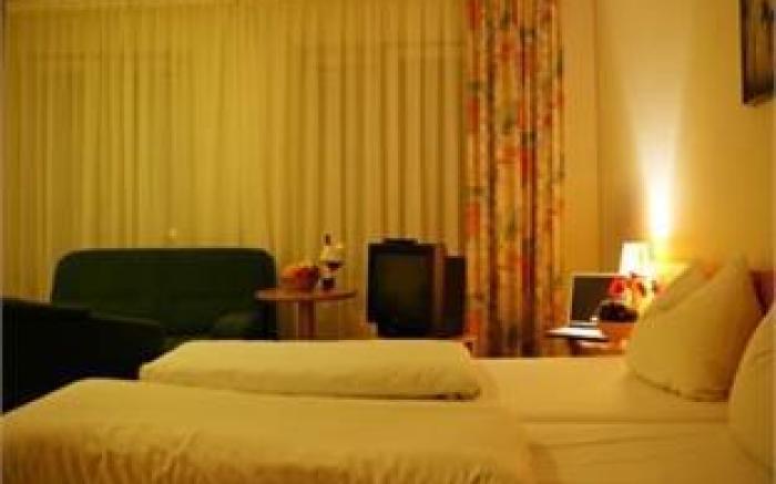 Ariva Boardinghouse Platanenhof