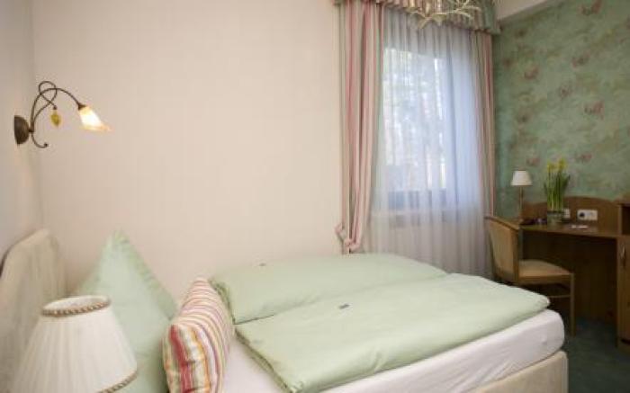 Alpina Hotel