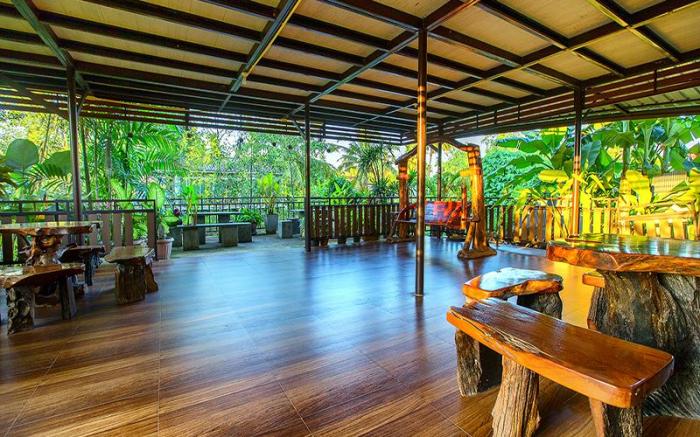 Baan Suan Rim Num Resort