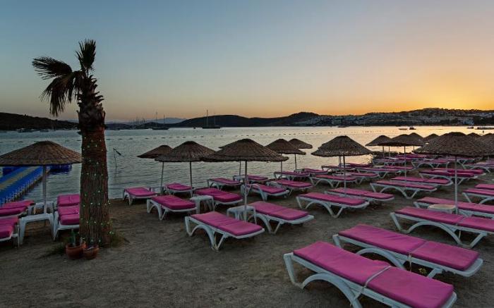 Cesars Bodrum Suites & Boutique