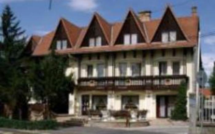 Revesz Hotel, Restaurant and Rosa Spa