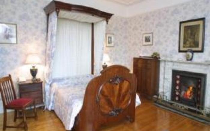 Bella Vista Hotel & Self Catering Suites